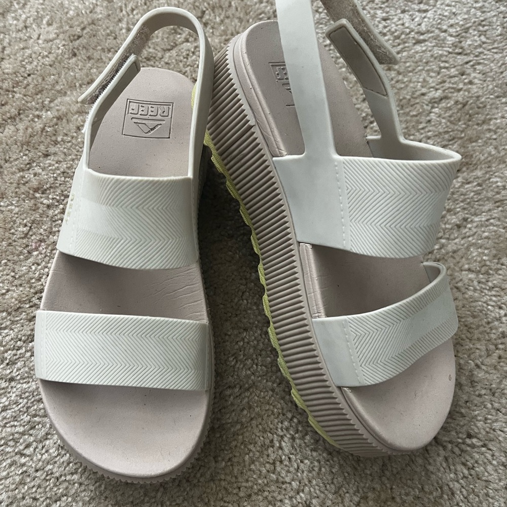 Reef water vista higher